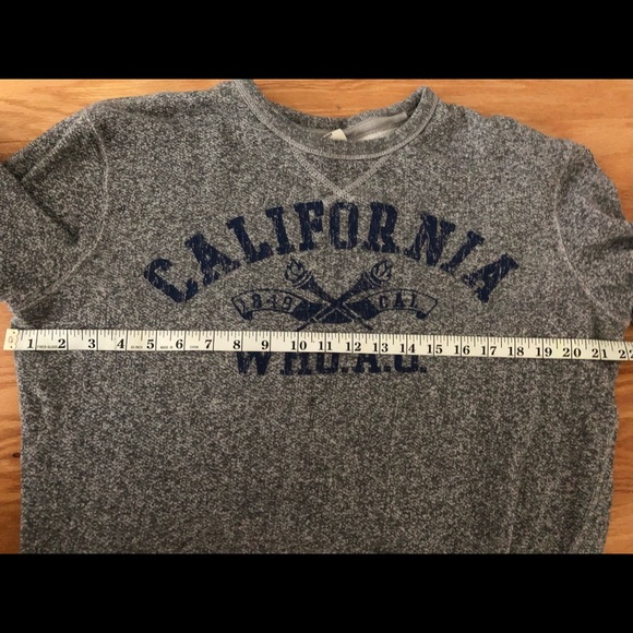 Who A U Crewneck Sweatshirt Size M - Picture 6 of 7